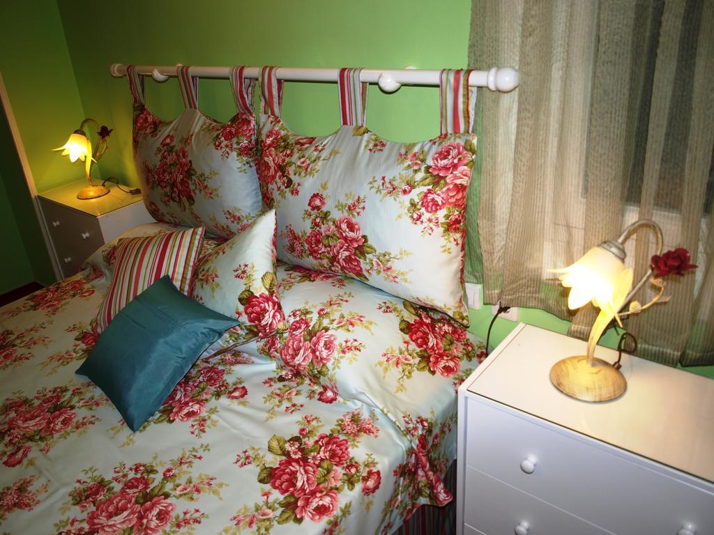Athens Family Apartments Room photo